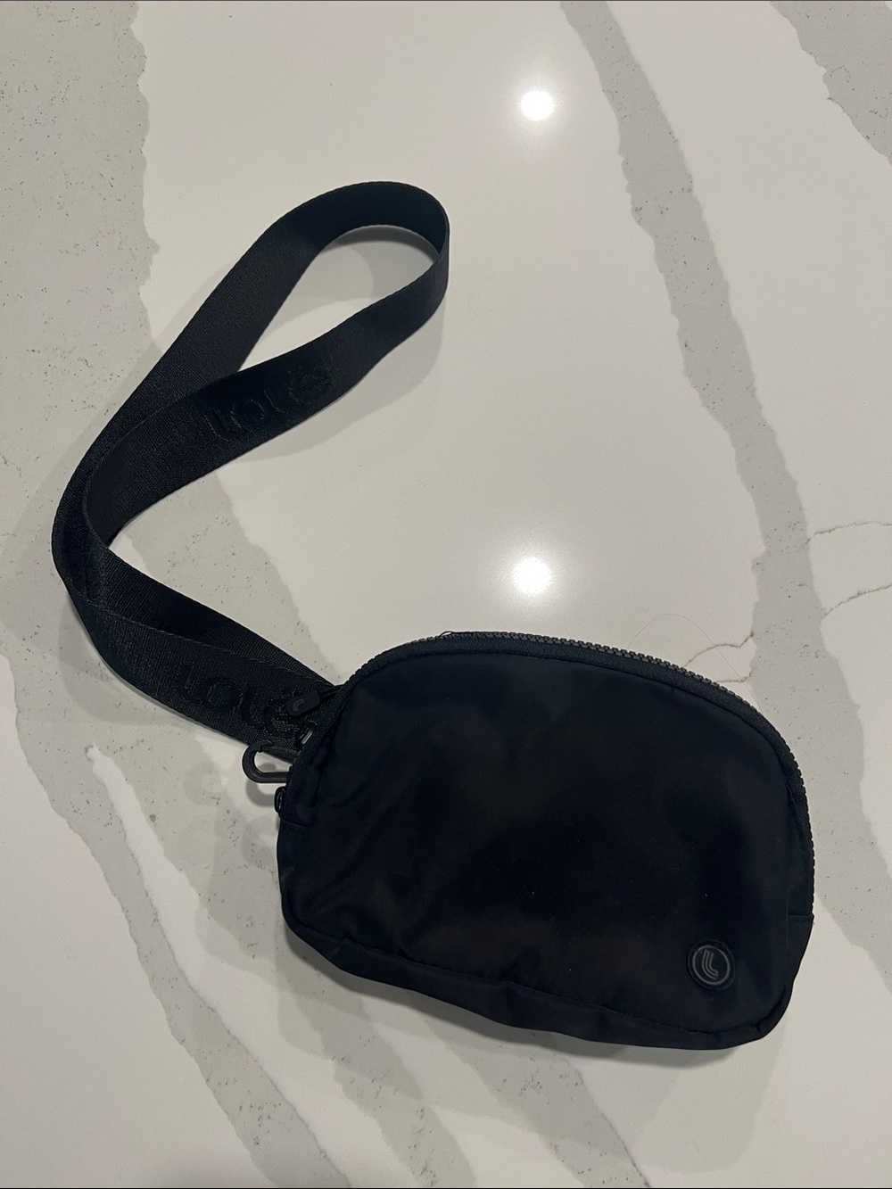 Lole nylon crossbody Pouch Bag